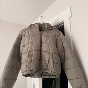 Stylish Cropped Puffer Jacket